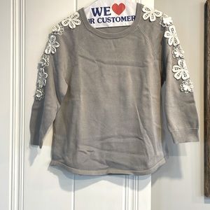 Crew neck 3/4 sleeve cotton sweater with floral detail on sleeve-approx size M/L